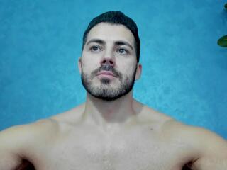 Cutler Q webcam model stream image