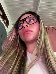 CristalGmez webcam model stream image