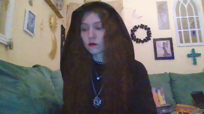 QueenCrimson webcam model stream image