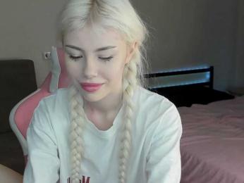 redqwe0u0 webcam bongacams model stream image