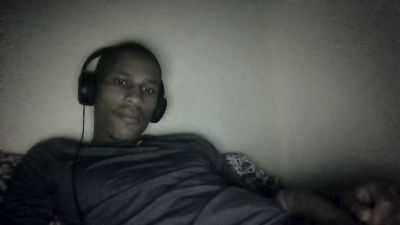 Bumbsyrasberry webcam model stream image