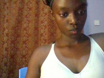 Lovely-boo webcam bongacams model stream image