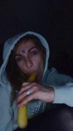 manuella19 webcam model stream image