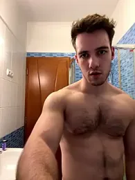 Raveman webcam model stream image