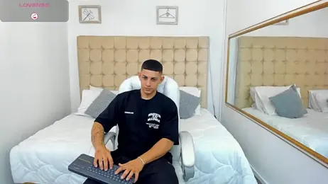 Alex_cute77 webcam model stream image