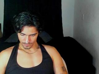 Zack Bonett webcam model stream image