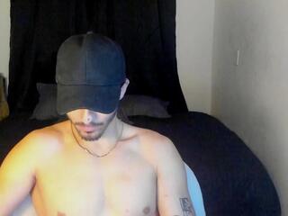 Zack Bonett webcam model stream image