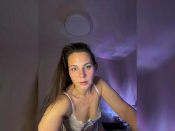 Girlaa webcam bongacams model stream image