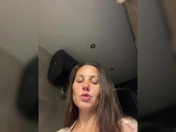 Girlaa webcam model stream image