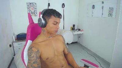 Leonard_Price webcam model stream image