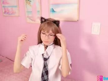 little_effy18_ webcam model stream image