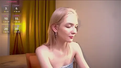 lily_moony webcam model stream image