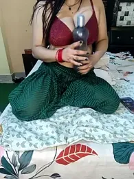 PRIYA_22 webcam model stream image