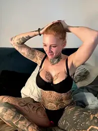 redNatified webcam stripchat model stream image