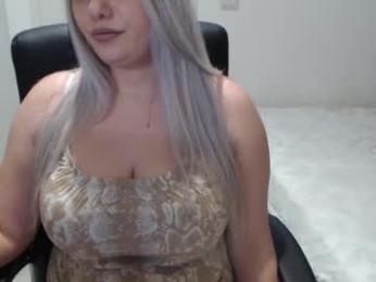 blue_eyes96 webcam model stream image