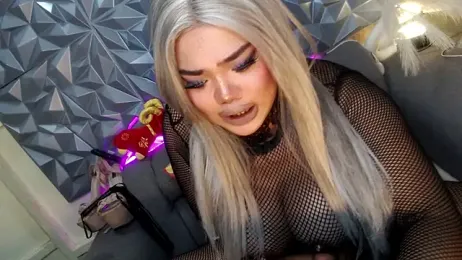 AlwaysHornyMia webcam model stream image