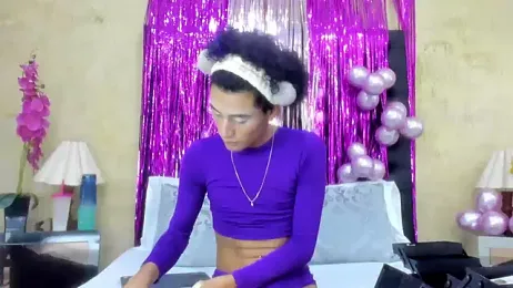 NahomiWhitel webcam model stream image