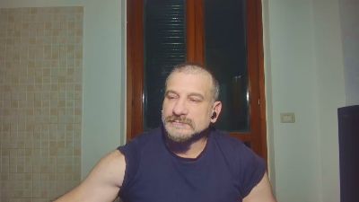 915051 webcam model stream image