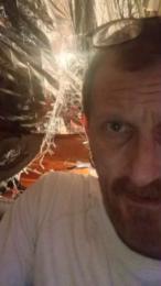 HonestShLong webcam model stream image