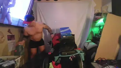 TwoFarty240 webcam model stream image