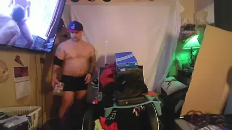 TwoFarty240 webcam model stream image