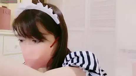 maii- webcam model stream image