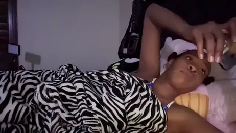 Cum2Charm webcam model stream image