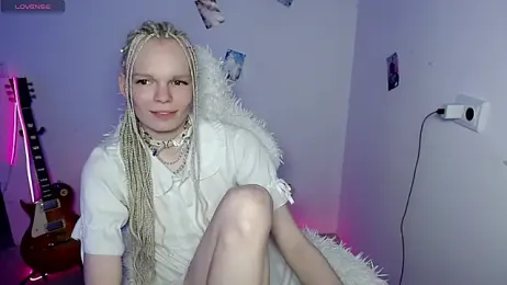 Emily_Nyaffee webcam model stream image