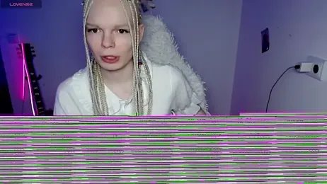 Emily_Nyaffee webcam model stream image