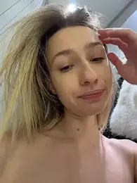 Lia__Love webcam model stream image