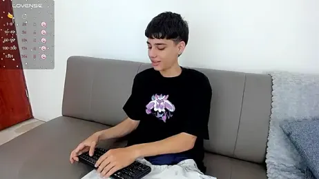 oblivion_deku webcam model stream image