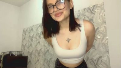 AlethaHelsley webcam model stream image