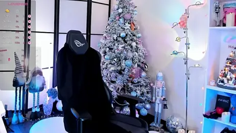 MilkyCute webcam model stream image