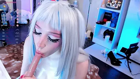 MilkyCute webcam model stream image