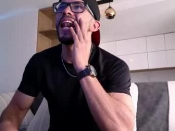 phantom_bigger1 webcam chaturbate model stream image