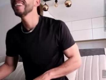 phantom_bigger1 webcam model stream image