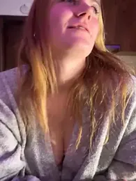 selenaluvv webcam model stream image