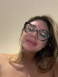 alicee16 webcam stripchat model stream image