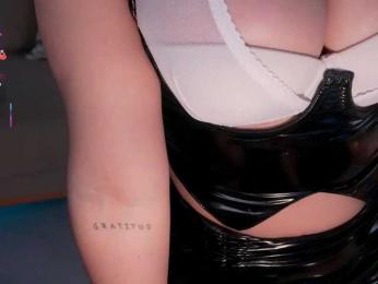 MadelineFox webcam model stream image