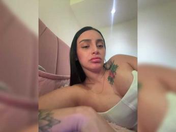 AprilRosse webcam model stream image