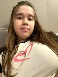 HornyGirlH webcam model stream image