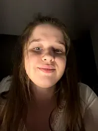 HornyGirlH webcam model stream image