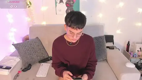 Young_Ben webcam stripchat model stream image