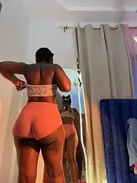 Nottynadiaa webcam model stream image