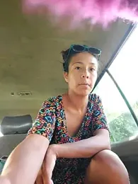 LucyNatural webcam model stream image