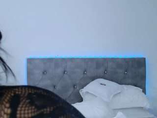 nicolepowell webcam model stream image