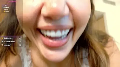 Itslillybloom webcam stripchat model stream image