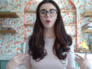 Gigi Belle webcam model stream image