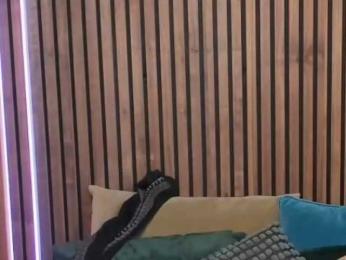 SpicyGirlsX webcam model stream image