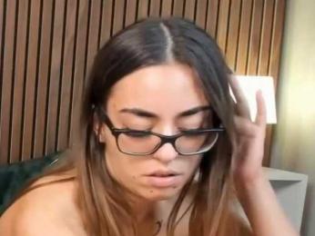 SpicyGirlsX webcam model stream image